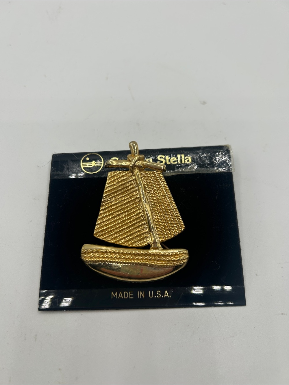 Stella & Dot Gold Sailboat Brooch